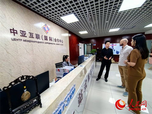 投资新疆 这两家外企看中了新疆什么